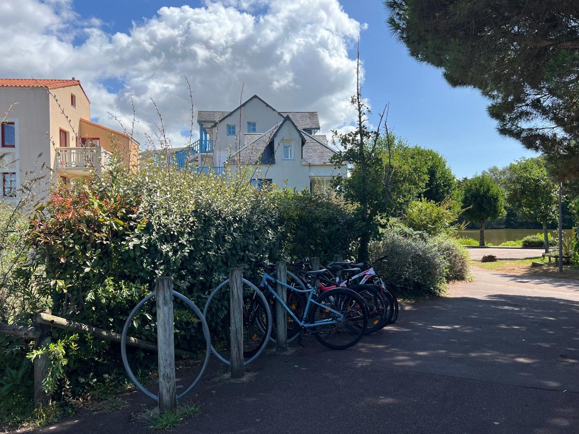 Fleurs Du 2 Adultes Et 2 Enfants Avec Terrasse Vue Sur Le Et Acces Parc Aquatique Gratuit * Talmont-Saint-Hilaire